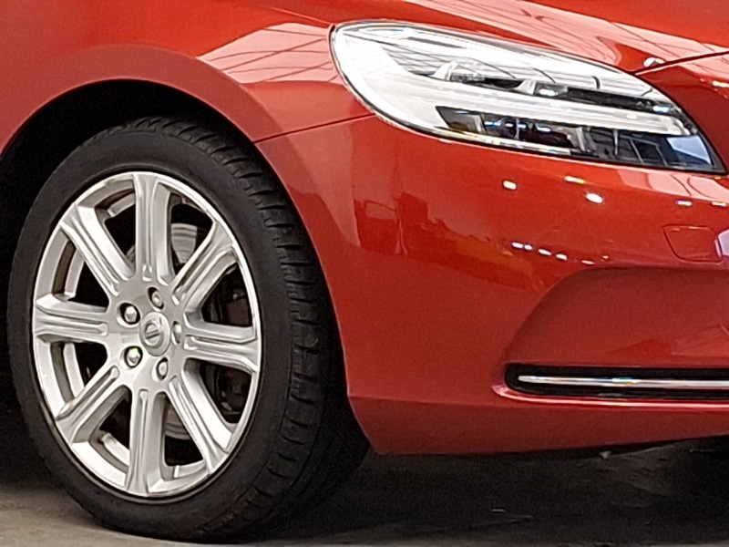 Used Volvo V40 2018 for sale - 77019800: Photo 9