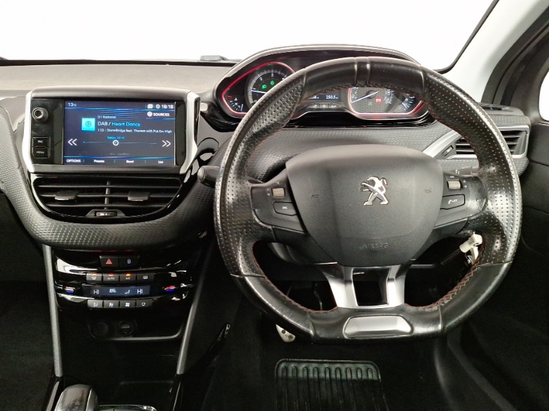 Used Peugeot 2008 2017 for sale - 76842669: Photo 7