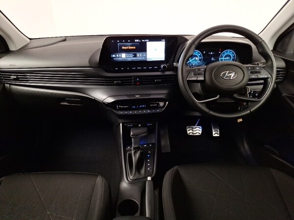 Used Hyundai BAYON 2023 for sale - 76275695: Photo 2
