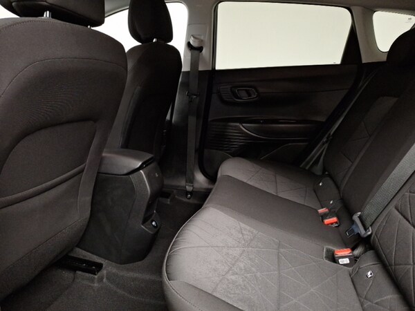 Used Hyundai BAYON 2023 for sale - 76275695: Photo 6