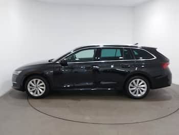 Used Skoda Octavia 2025 for sale - 79615349: Photo