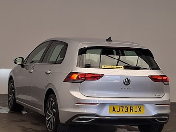 Used Volkswagen Golf 2023 for sale - 75731782: Photo