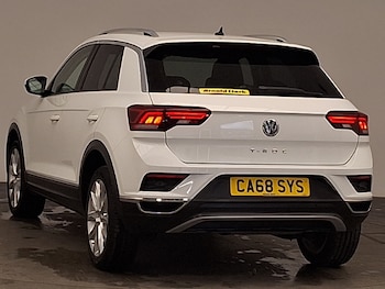 Used Volkswagen T-Roc 2018 for sale - 76187721: Photo