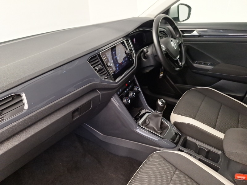 Used Volkswagen T-Roc 2018 for sale - 76187721: Photo 5