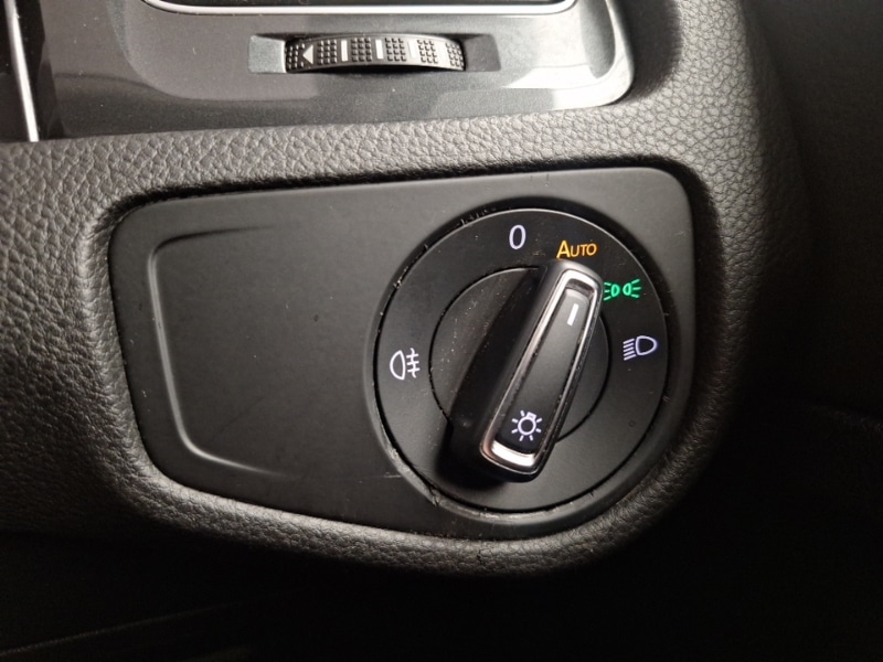 Used Volkswagen Golf 2018 for sale - 76427683: Photo 18