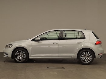Used Volkswagen Golf 2018 for sale - 76427683: Photo