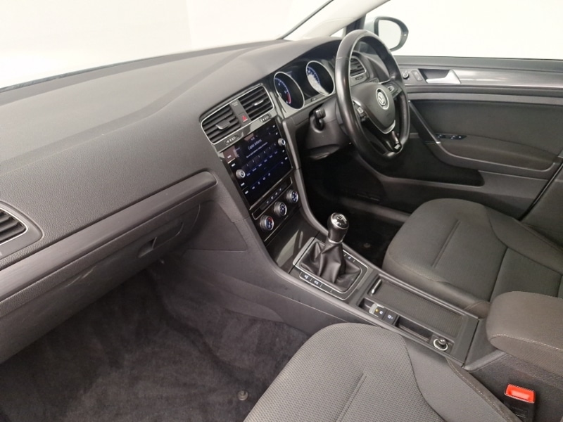 Used Volkswagen Golf 2018 for sale - 76427683: Photo 5