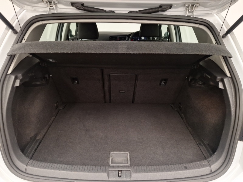 Used Volkswagen Golf 2018 for sale - 76427683: Photo 8