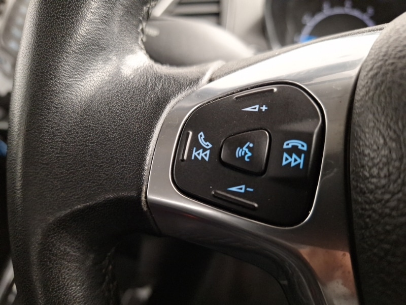 Used Ford Ecosport 2017 for sale - 76130215: Photo 16