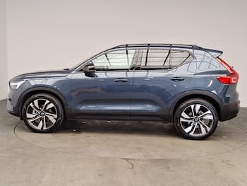 Used Volvo XC40 2025 for sale - 79635931: Photo