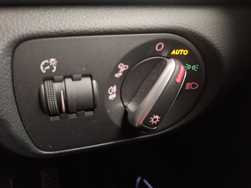 Used Audi Q3 2018 for sale - 76331790: Photo 18