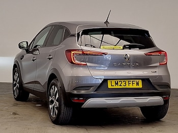 Used Renault Captur 2023 for sale - 78700505: Photo