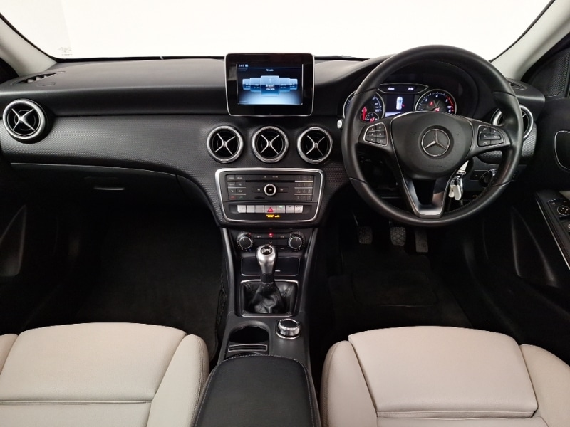 Used Mercedes-Benz A-Class 2017 for sale - 76736970: Photo 2