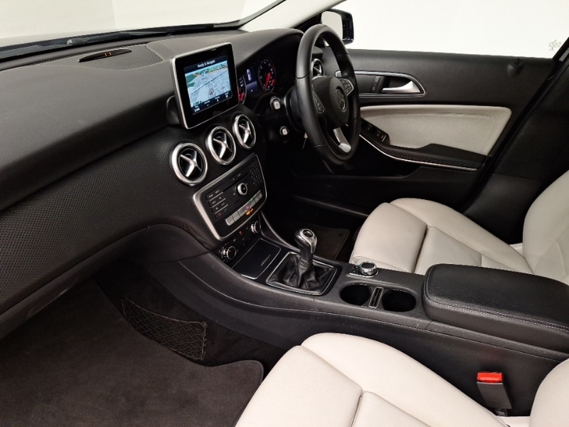 Used Mercedes-Benz A-Class 2017 for sale - 76736970: Photo 5