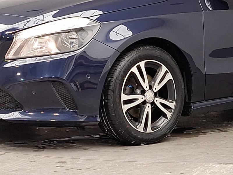 Used Mercedes-Benz A-Class 2017 for sale - 76736970: Photo 9