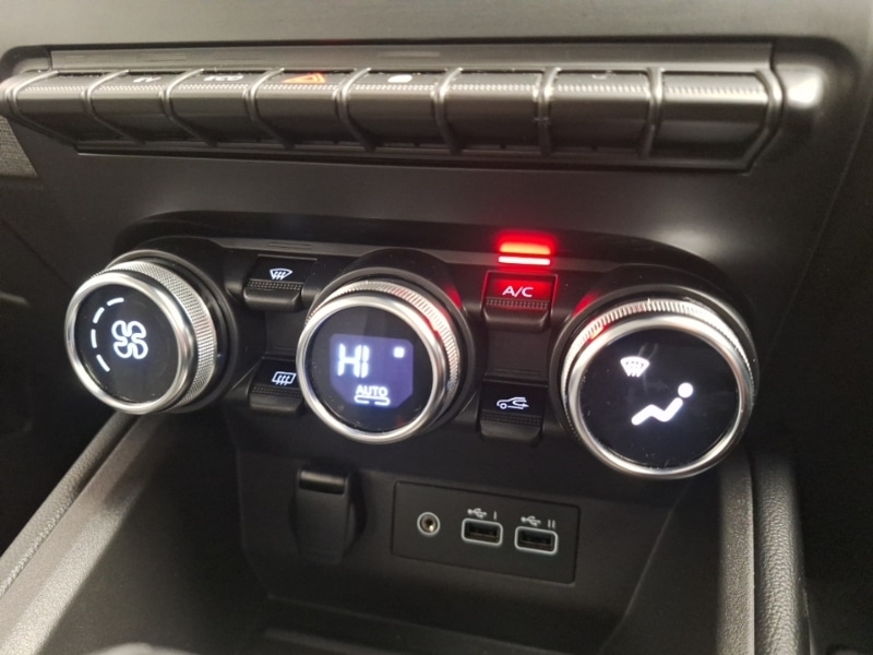 Used Renault Clio 2025 for sale - 76695785: Photo 13