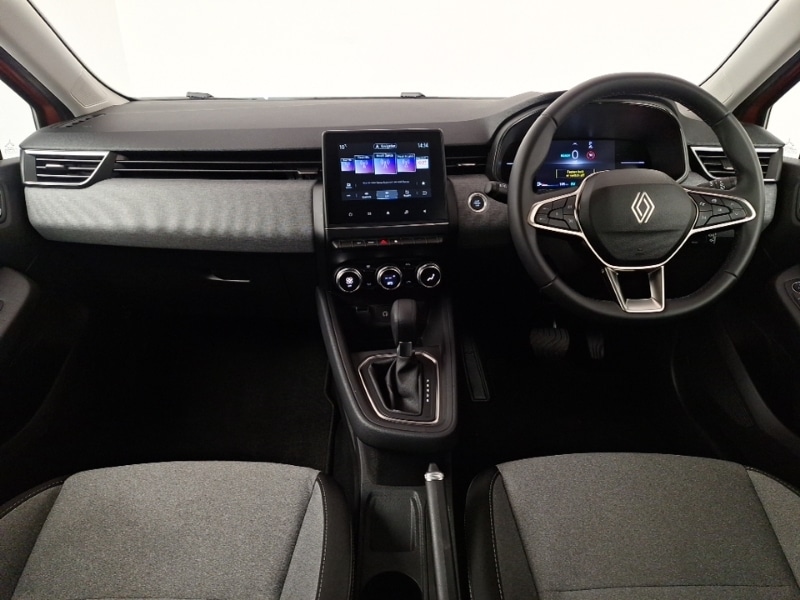 Used Renault Clio 2025 for sale - 76695785: Photo 2