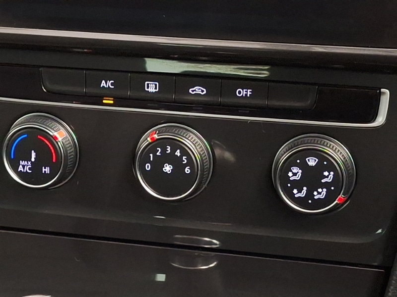 Used Volkswagen Golf 2019 for sale - 78126514: Photo 15