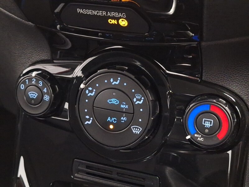 Used Ford Fiesta 2017 for sale - 77947848: Photo 14