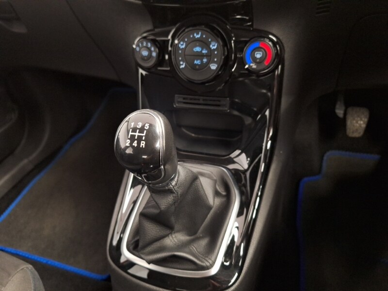 Used Ford Fiesta 2017 for sale - 77947848: Photo 15