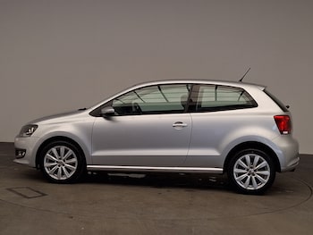 Used Volkswagen Polo 2012 for sale - 79555461: Photo