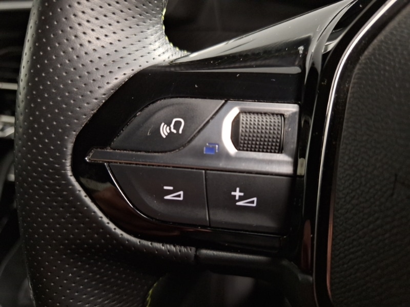 Used Peugeot 2008 2022 for sale - 76556246: Photo 16