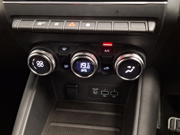 Used Renault Captur 2021 for sale - 76191572: Photo 13
