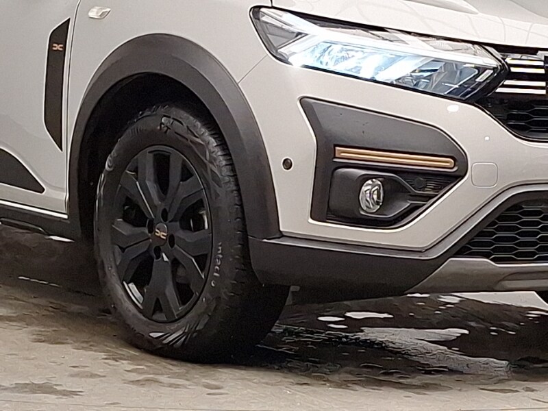 Used Dacia Sandero Stepway 2024 for sale - 77183467: Photo 9