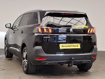 Used Peugeot 5008 2023 for sale - 79420453: Photo