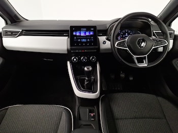 Used Renault Clio 2023 for sale - 77987834: Photo