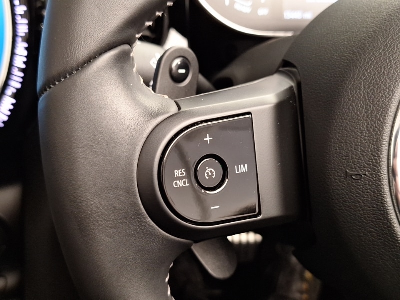 Used MINI Convertible 2023 for sale - 78093739: Photo 16