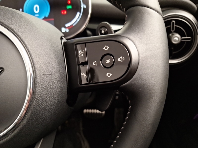 Used MINI Convertible 2023 for sale - 78093739: Photo 17