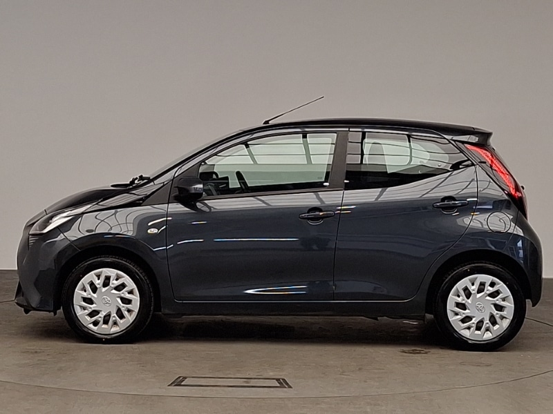 Used Toyota AYGO 2021 for sale - 76321437: Photo 4