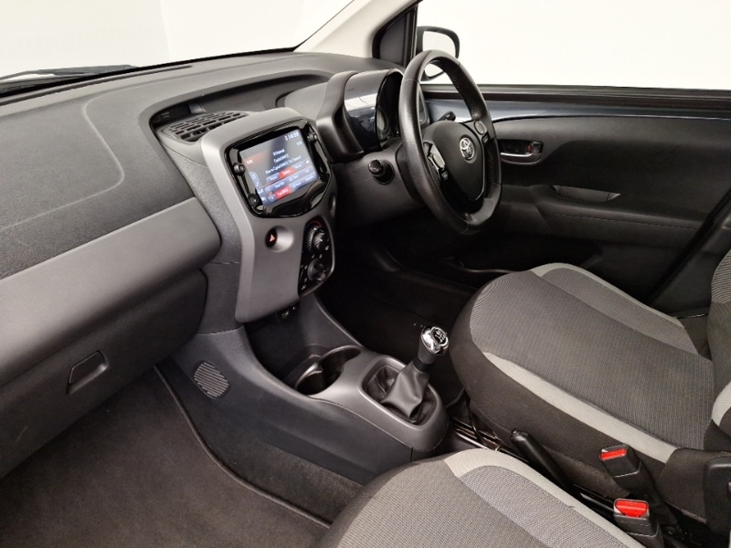 Used Toyota AYGO 2021 for sale - 76321437: Photo 5