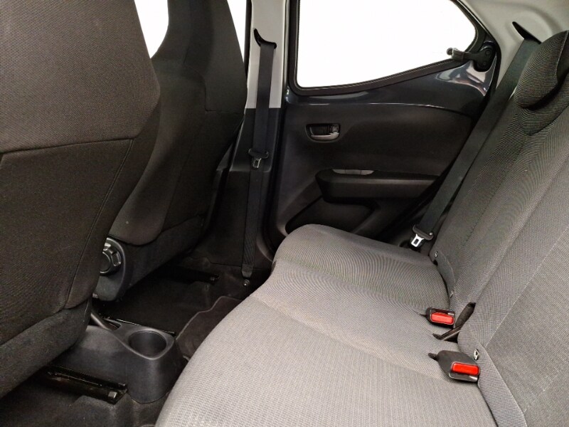 Used Toyota AYGO 2021 for sale - 76321437: Photo 6