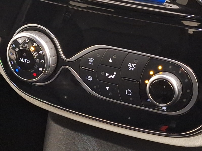 Used Renault Captur 2017 for sale - 76947317: Photo 13