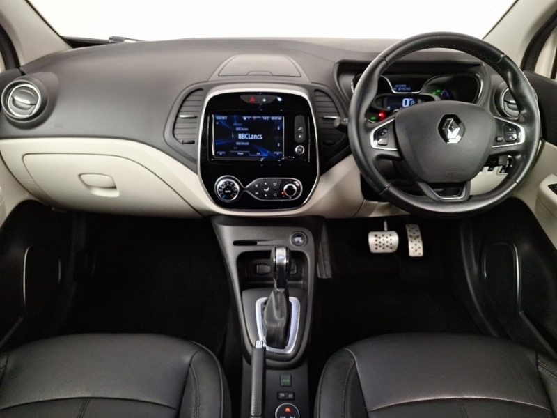 Used Renault Captur 2017 for sale - 76947317: Photo 2