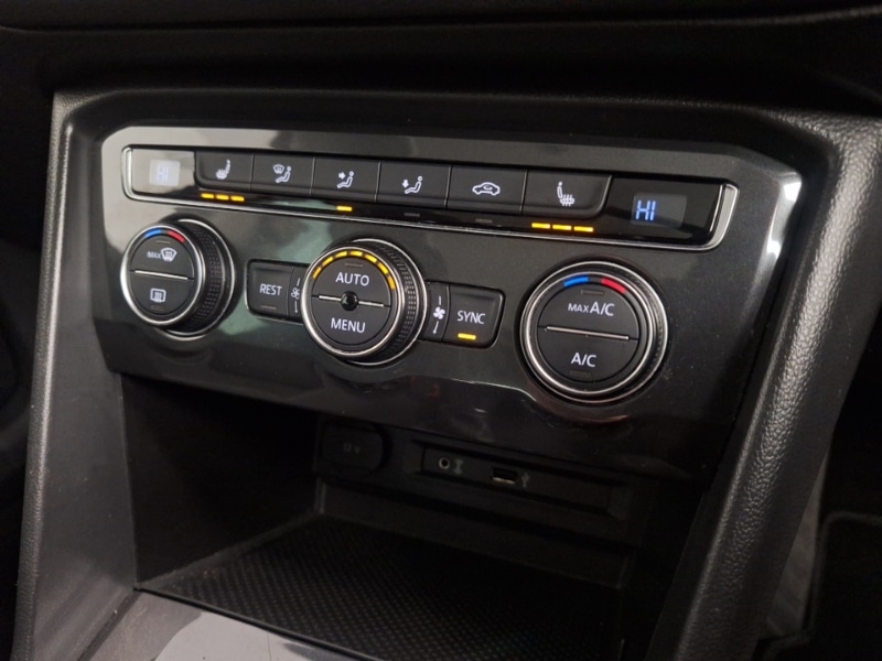 Used Volkswagen Tiguan 2016 for sale - 77053887: Photo 14