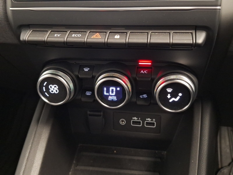 Used Renault Clio 2024 for sale - 76459748: Photo 13