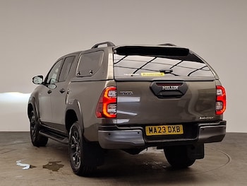 Used Toyota Hilux 2023 for sale - 78778041: Photo