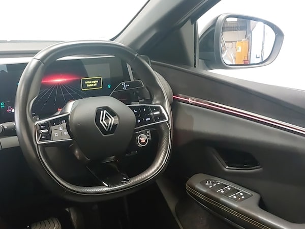 Used Renault Megane E Tech 2023 for sale - 76221461: Photo 10