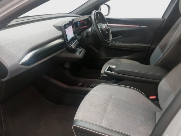 Used Renault Megane E Tech 2023 for sale - 76221461: Photo 5