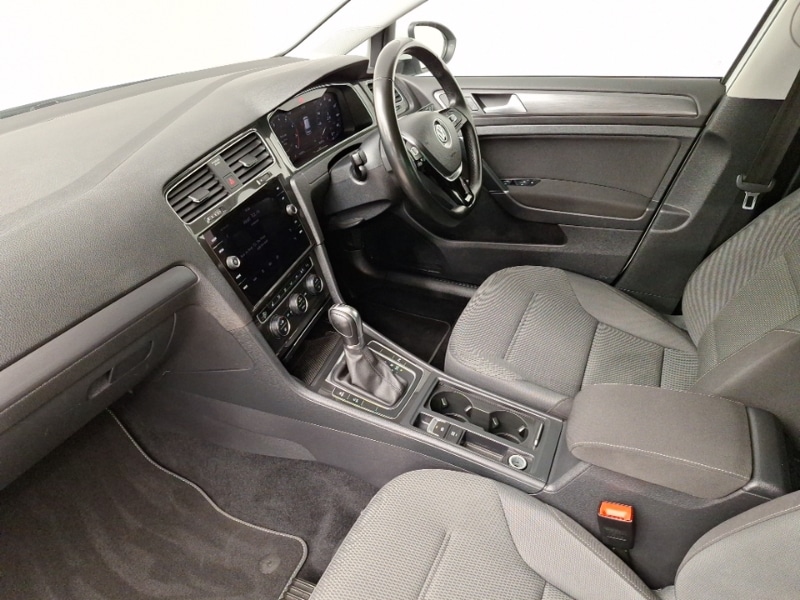 Used Volkswagen Golf 2019 for sale - 77433842: Photo 5