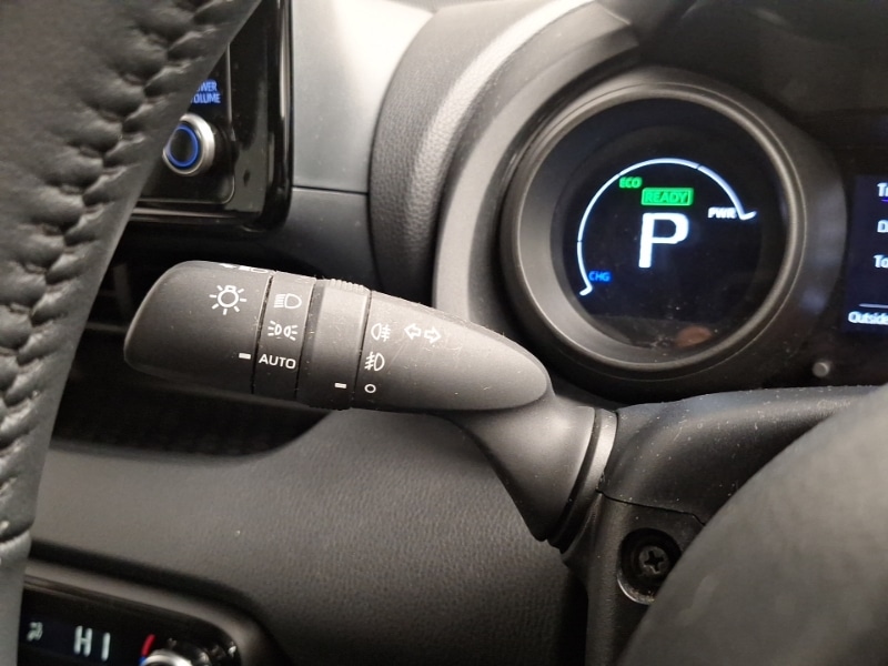 Used Toyota Yaris 2023 for sale - 77568880: Photo 18