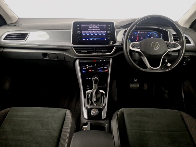 Used Volkswagen T-Roc 2023 for sale - 78147310: Photo 2