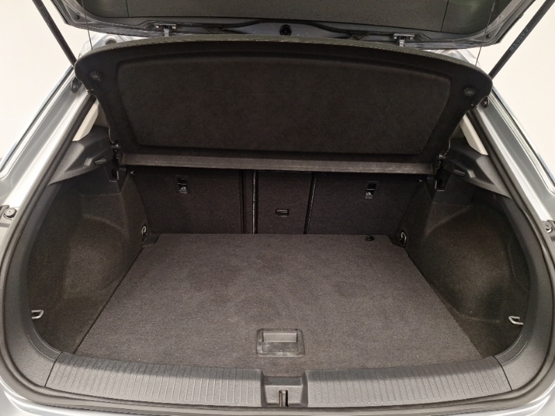 Used Volkswagen T-Roc 2023 for sale - 78147310: Photo 8