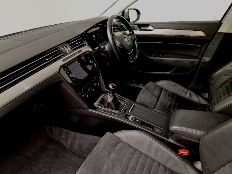 Used Volkswagen Passat 2018 for sale - 76493558: Photo 5