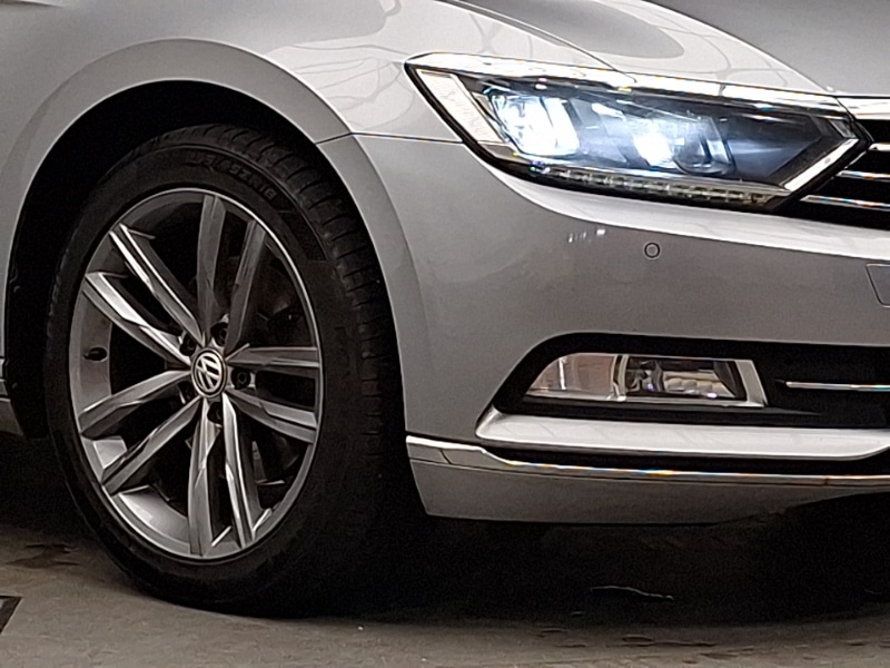 Used Volkswagen Passat 2018 for sale - 76493558: Photo 9