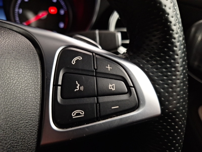 Used Mercedes-Benz GLC 2018 for sale - 77947789: Photo 16