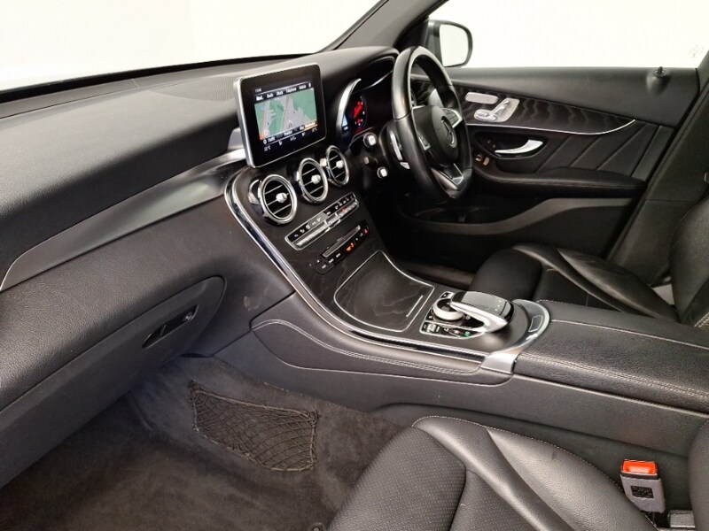 Used Mercedes-Benz GLC 2018 for sale - 77947789: Photo 5